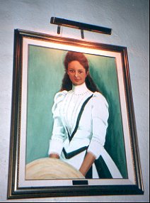 Ka'iulani portrait by Niki Fuller Royal Hawaiian Hotel