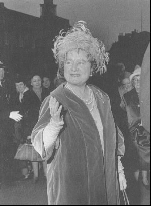 The Queen Mother: Liked plain roast lamb for lumch