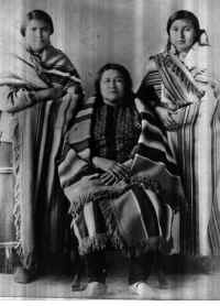 Rose Shunk, the woman in the middle