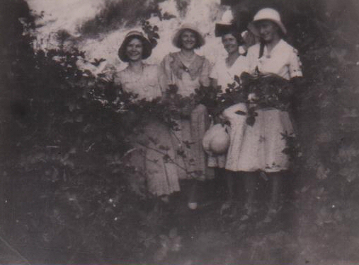 daughters of Alice Jean nee McLachlan