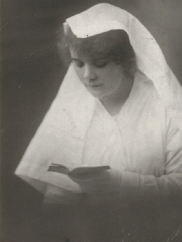 Corrine Gant fifth daughter of Elizabeth McLachlan photo abt 1910