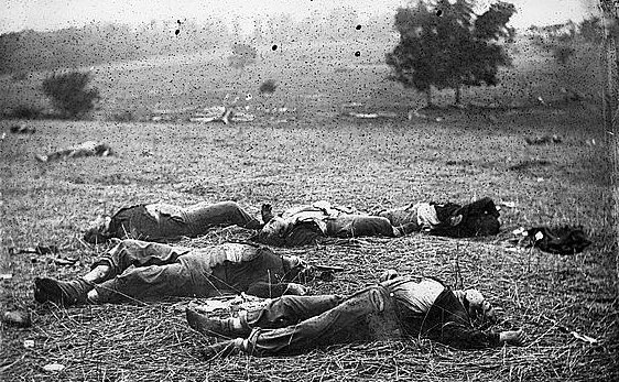 Dead Union soldiers with shoes stolen by rebels.