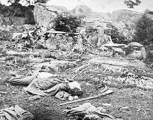 Dead Confederate soldier in "the devil's den"
