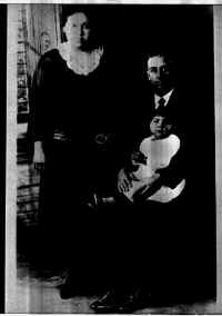 Bertha, Dennis and Ura May Jones