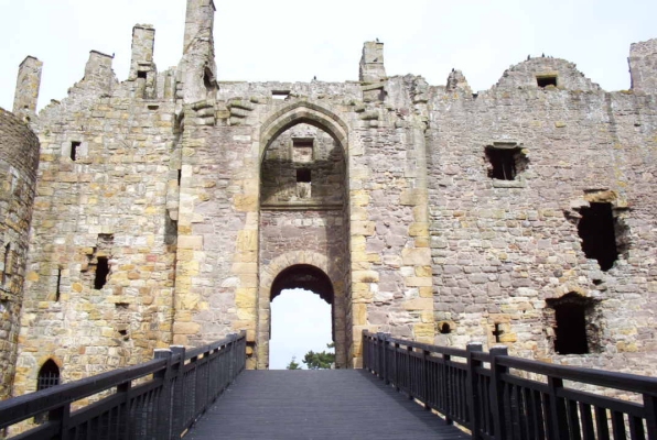 Entrance to Direlton castle