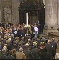 18 year old American Student lights a candle of remembrance