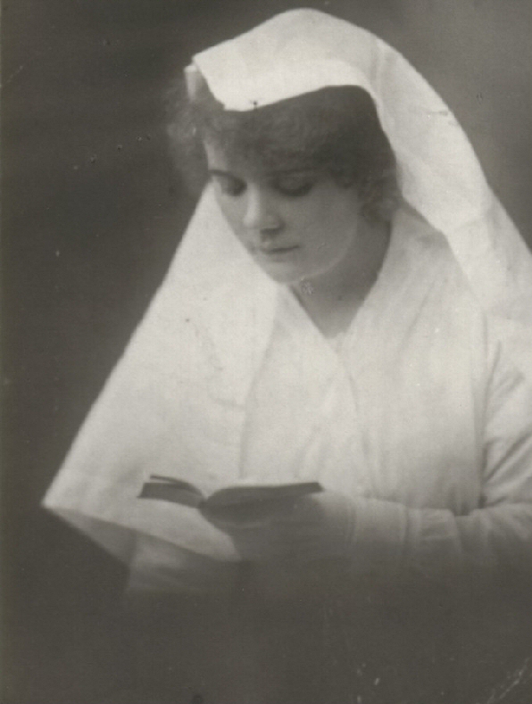 Corrine Gant fifth daughter of Elizabeth McLachlan photo abt 1910