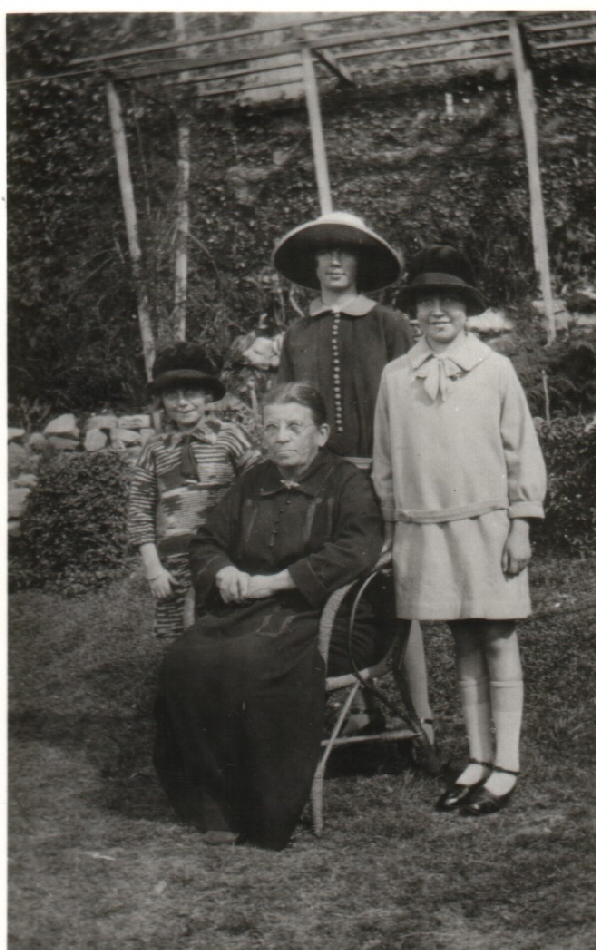 Elizabeth nee McLachlan Gant with three granddaughters, Gwen at rear, Kath on her left - Doris on her right
